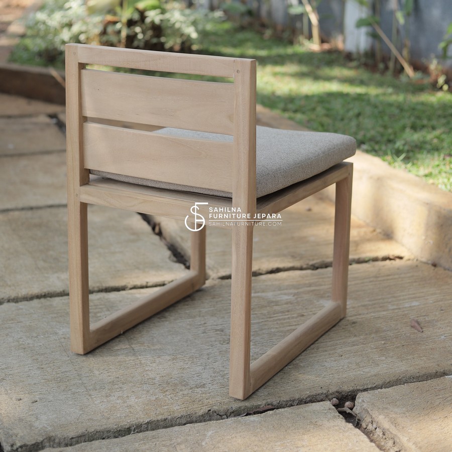 teak outdoor dining chair