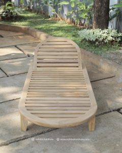 teak outdoor sunbed