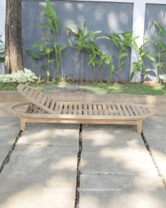 teak outdoor sunbed