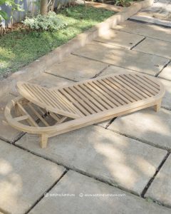 teak outdoor sunbed