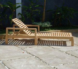 teak outdoor sunbed