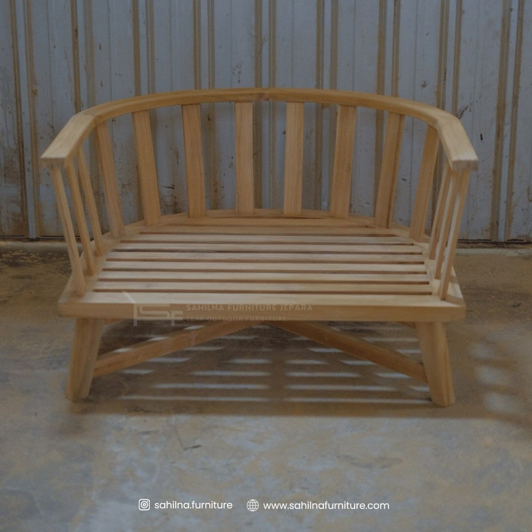 teak outdoor lounge chair